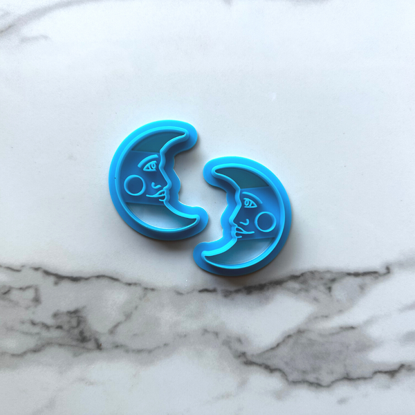090 - Smiling Moon Cutter