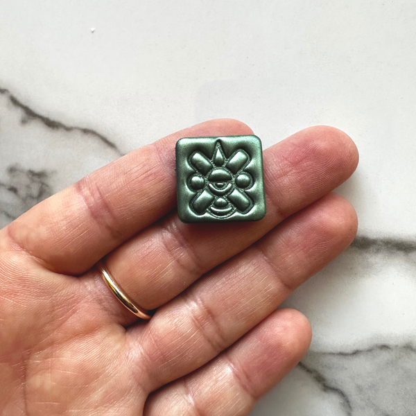 097 - Aztec Ojo Cutter