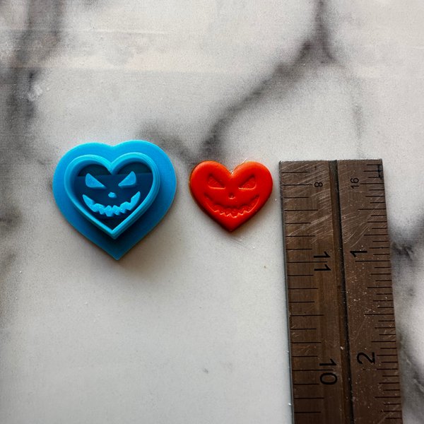 120 - Jack-o-Lantern Heart
