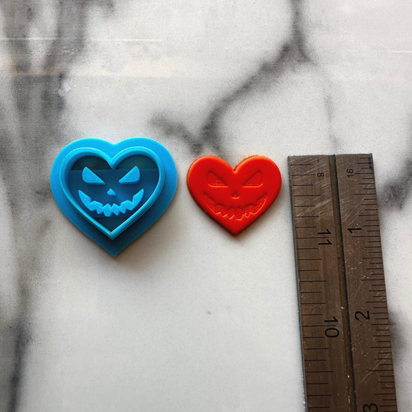 120 - Jack-o-Lantern Heart