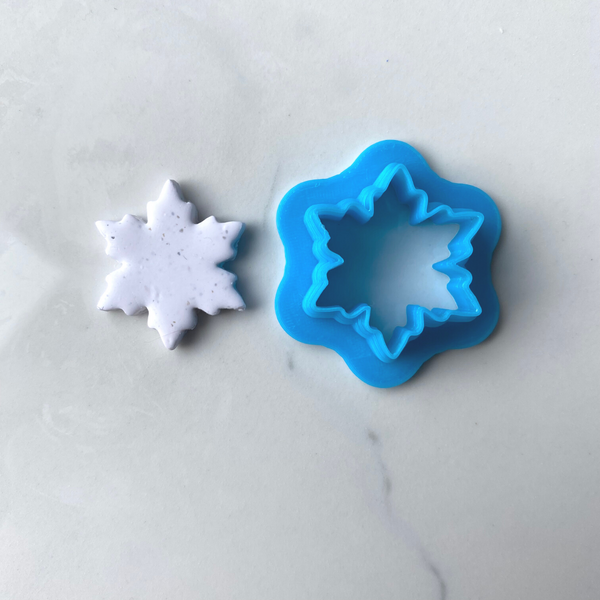 010 - Snowflake Stud