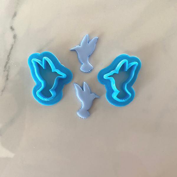 035 - Mirrored Hummingbirds