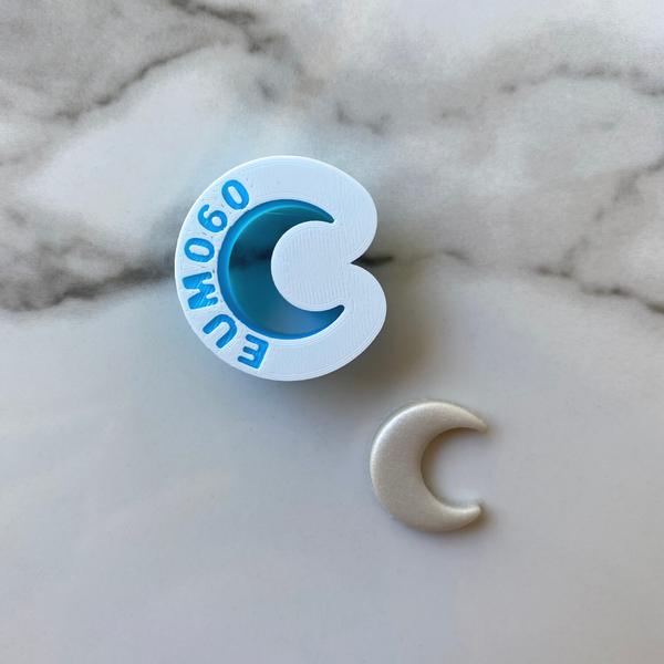 060 - Mini Moon Stud