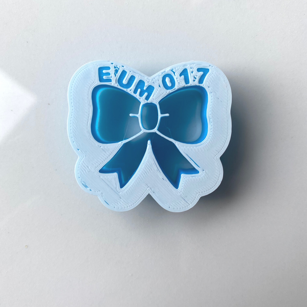 017 - Bow Stud